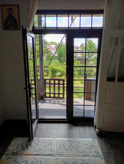 Casă cu 4 camere în Stroești