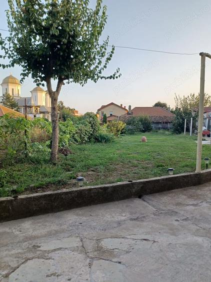 Casă cu 3 camere cu Teren 500 Mp în Km 5