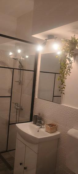 Apartament cu 2 camere decomandat în Eroilor