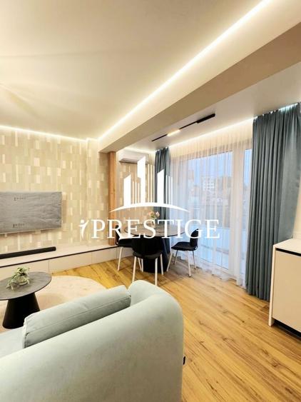Apartament cu 2 camere decomandat, mobilat în Central