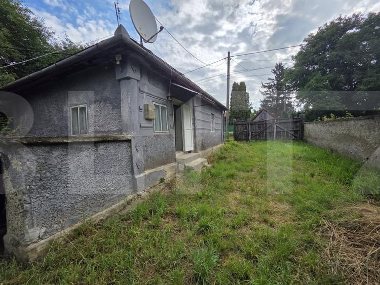Casă individuală cu 2 camere cu Teren 3618 Mp în Moacșa