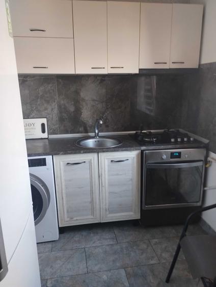 Apartament decomandat în Florești