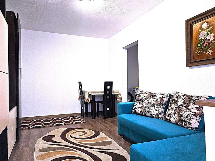 Apartament de vanzare cu 2 camere, semidecomandat, etaj intermediar, Cartier Aurel Vlaicu - zona Lebada Arad - 2