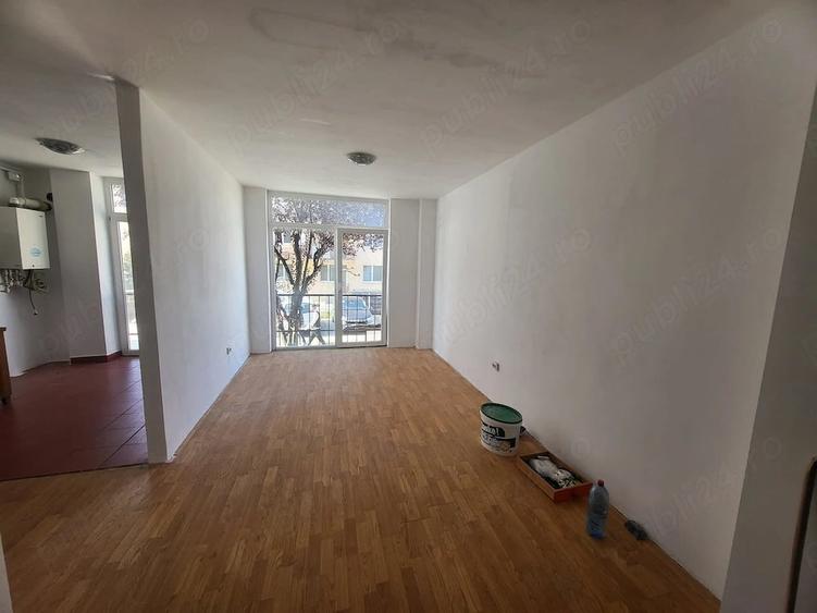 Garsonieră decomandată în Florești