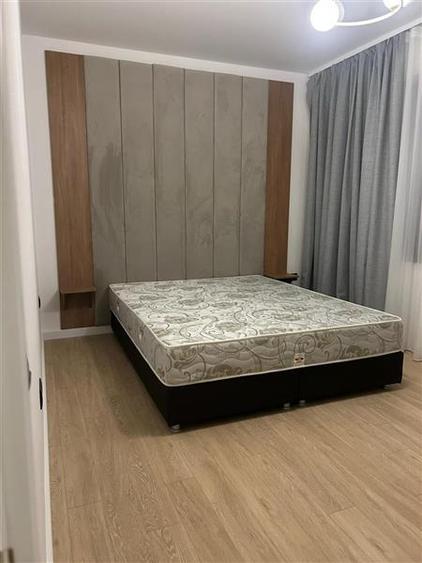 Apartament cu 2 camere decomandat, mobilat în Poiana Brașov