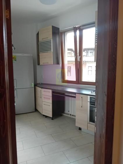 Apartament cu 2 camere decomandat în Ultracentral