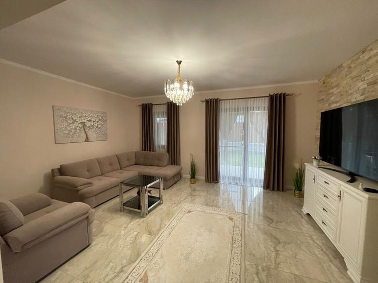 Duplex cu 4 camere cu Teren 175 Mp în Florești