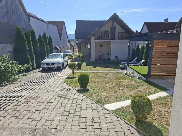 Casă cu 3 camere cu Teren 255 Mp în Central