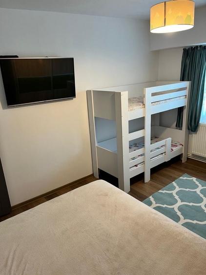 Apartament cu 2 camere decomandat în Exterior Vest