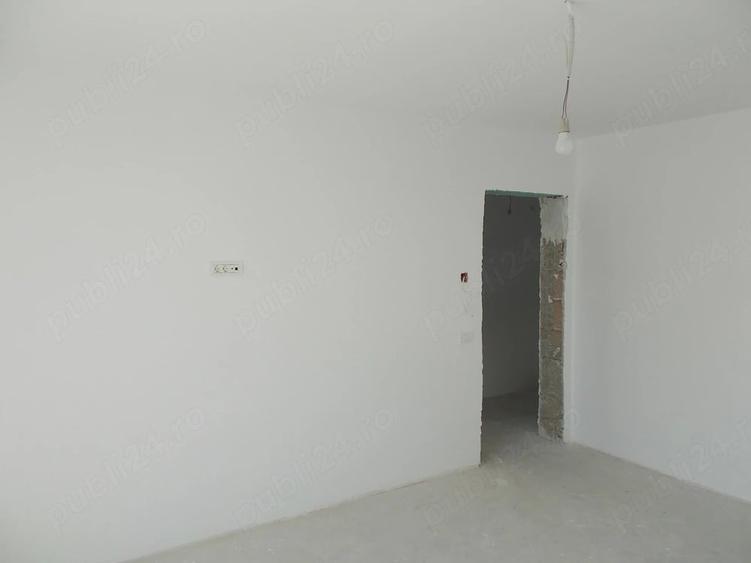 Casă cu 5 camere cu Teren 328 Mp în Favorit
