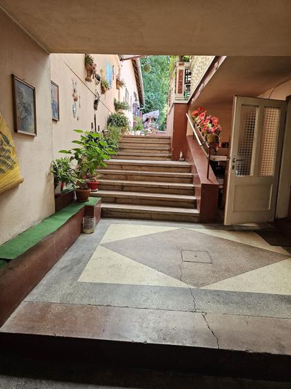 Casă cu 3 camere în Central