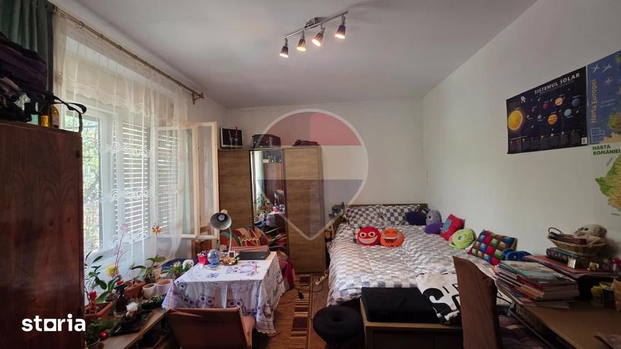Casă cu 2 camere cu Teren 450 Mp în Sub Arini