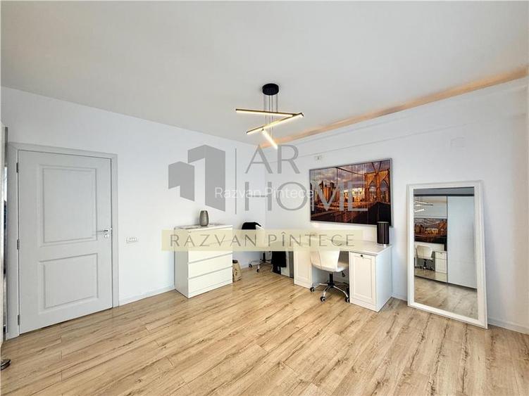 Apartament 3 camere 100 mp, de lux, ultracentral Ploiesti