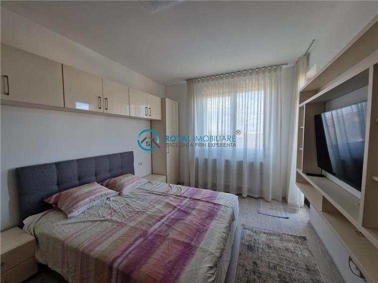 Apartament cu 3 camere decomandat, mobilat în Albert