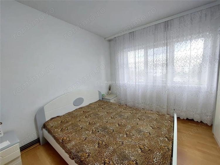 Apartament cu 3 camere decomandat în Dorobanți