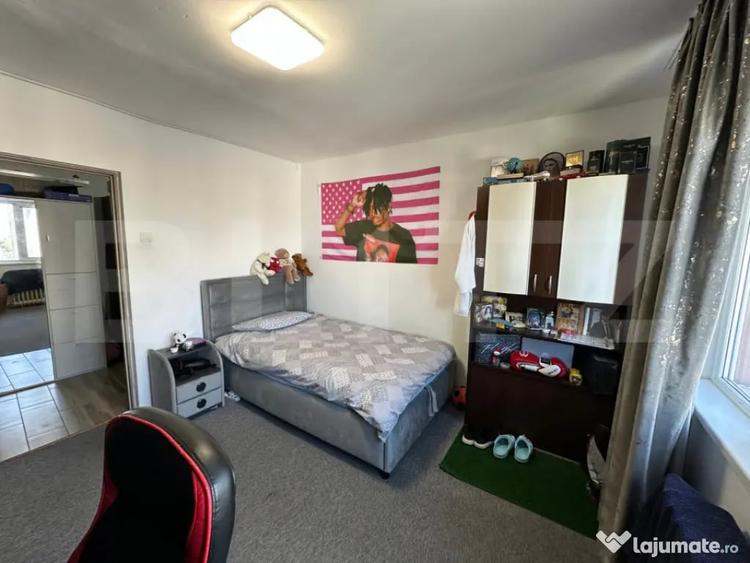Apartament cu 3 camere decomandat în Cetate