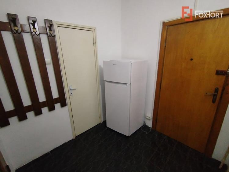 Apartament cu 2 camere semidecomandat în Complex Studențesc