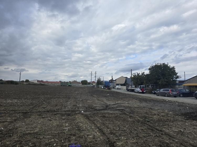 Teren Construcții extravilan de 20000 mp, în Exterior Est