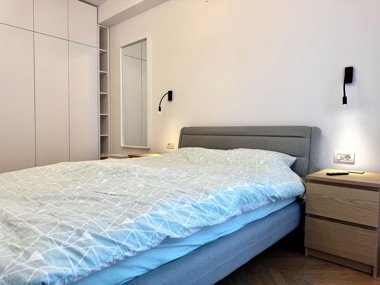 Apartament cu 2 camere semidecomandat, mobilat în Buziașului
