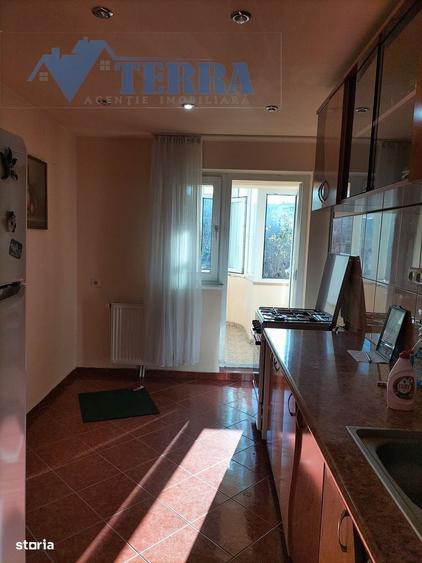 Apartament cu 4 camere decomandat în Ultracentral