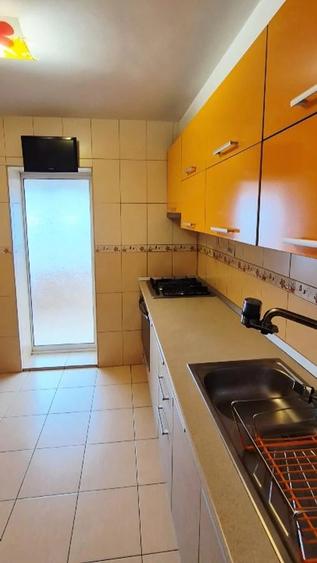 Apartemnt 2 camere de vanzare zona KM 5, MOBILAT si UTILAT partial - 1