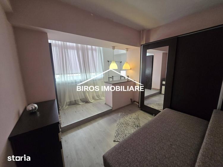 Apartament cu 3 camere în Calea București