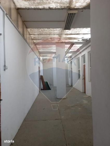 Spațiu comercial, de 1,900 mp, în Lacu