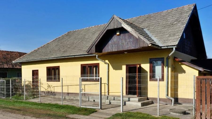Casă cu 2 camere cu Teren 257 Mp în Zăbala