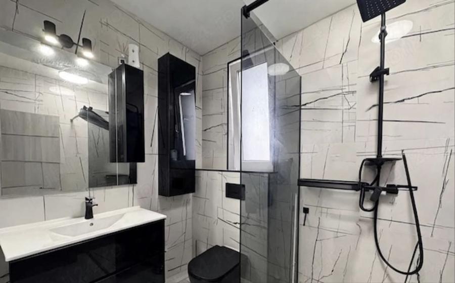 Casă cu 3 camere în Central