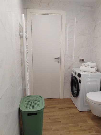 Apartament cu 2 camere semidecomandat în Aviației