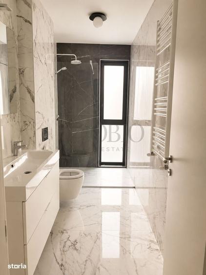 Apartament cu 4 camere, mobilat în Central