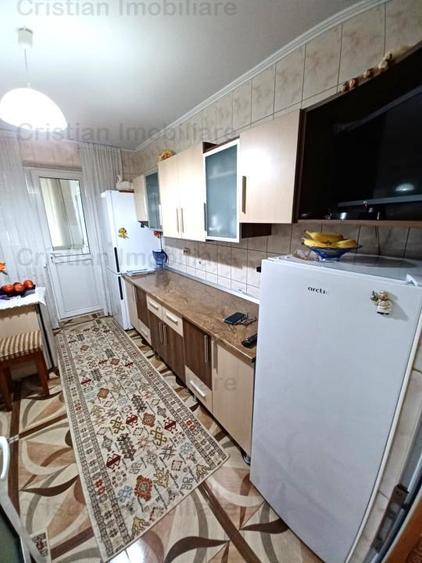 Apartament cu 3 camere decomandat în Plantelor