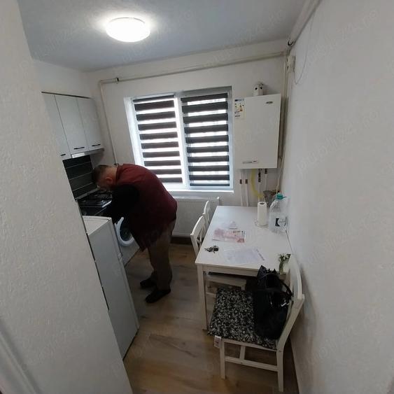 Garsonieră decomandată în Grădiște