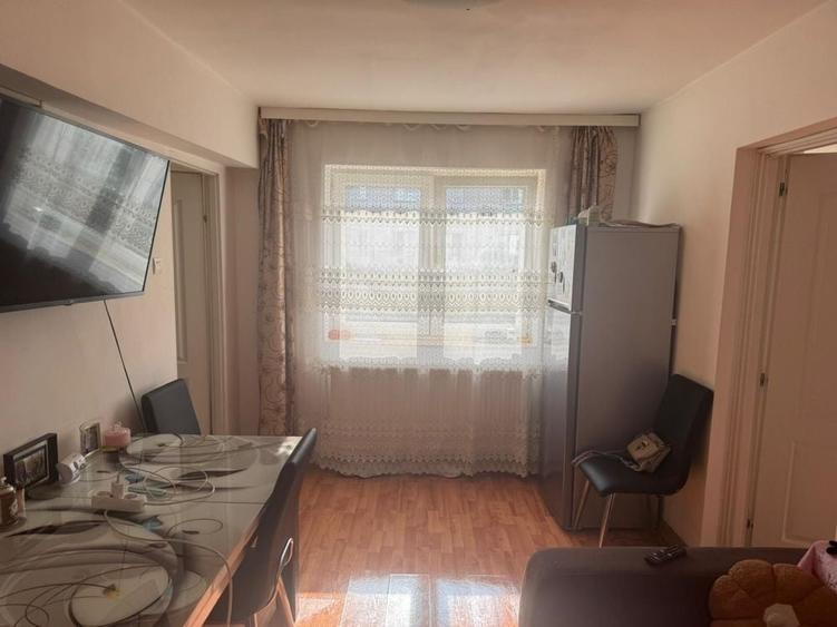 Apartament cu 2 camere nedecomandat în Găvănel
