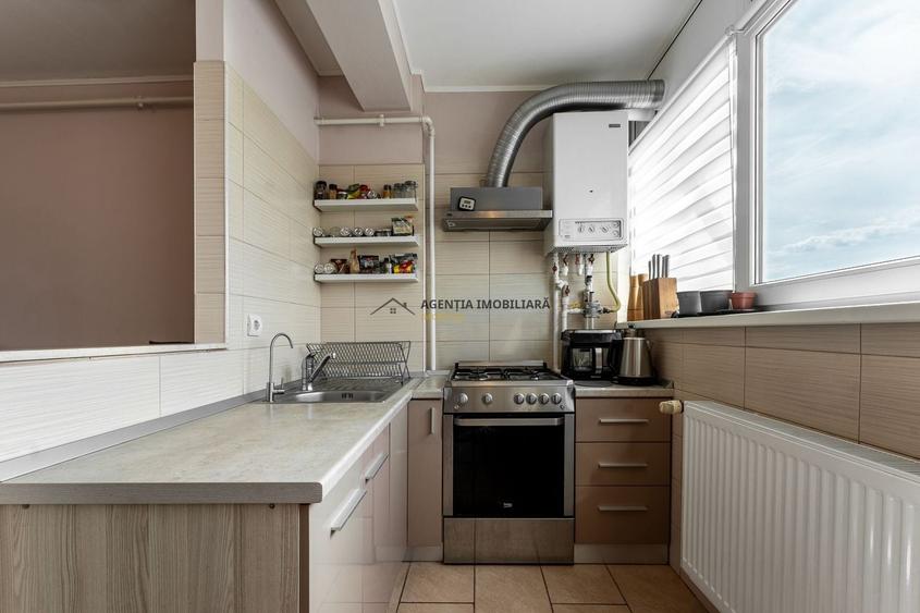 Apartament cu 2 camere, mobilat în Apărătorii Patriei