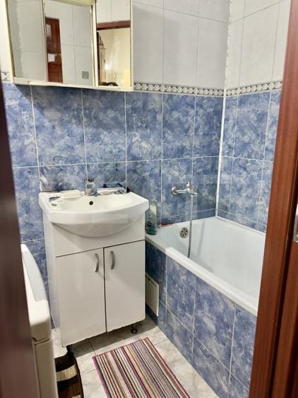 Garsonieră decomandată, mobilată în Est