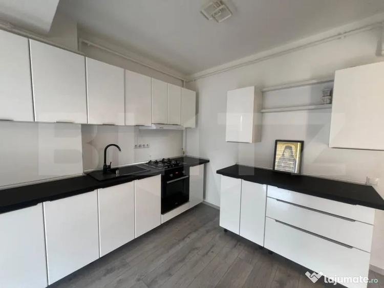 Apartament cu 3 camere semidecomandat în Florești