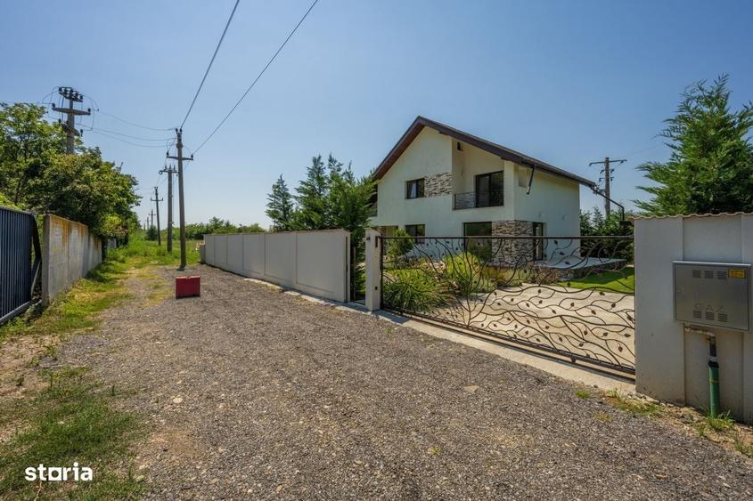 Casă cu 3 camere în Central