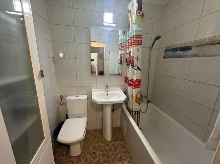 Apartament cu 2 camere decomandat în Berceni