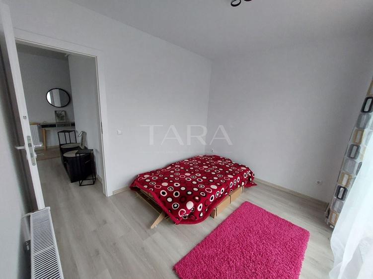 Apartament cu 2 camere semidecomandat, mobilat în Florești