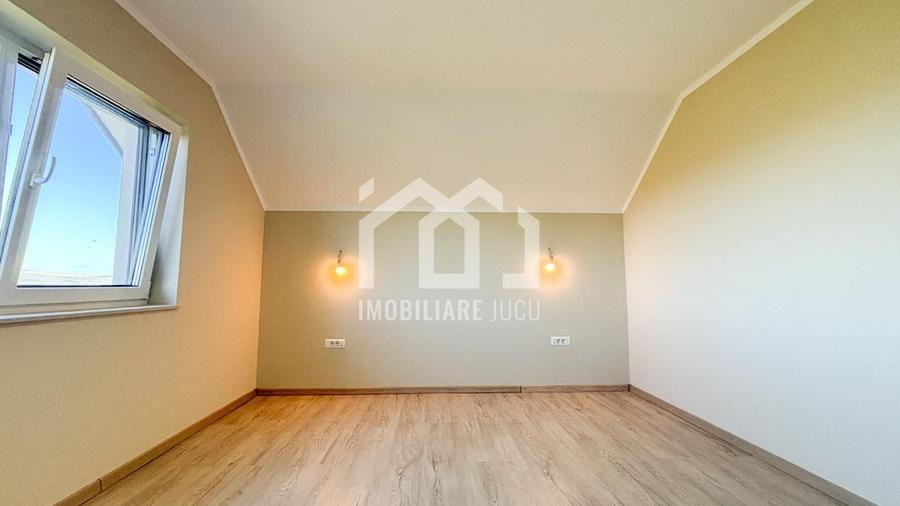 Casă individuală cu 5 camere cu Canalizare în Jucu de Sus