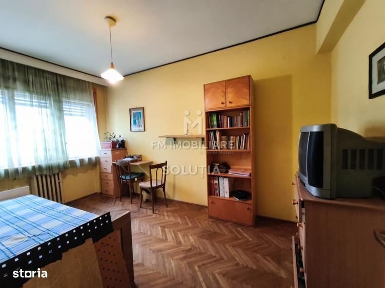 Apartament cu 3 camere decomandat în Central