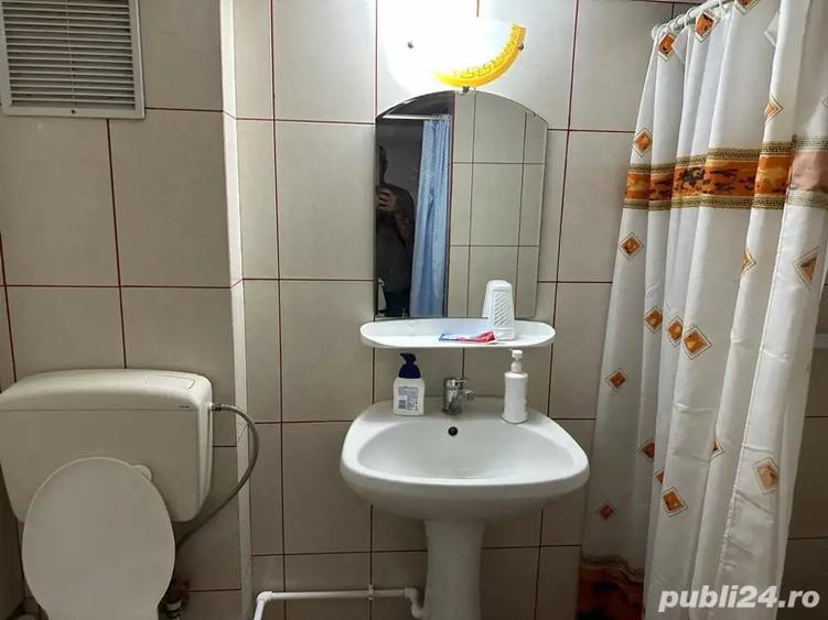 Casă cu 5 camere cu Teren 160 Mp în Rahova