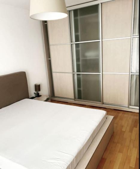 Apartament cu 3 camere decomandat, mobilat în Vitan Mall
