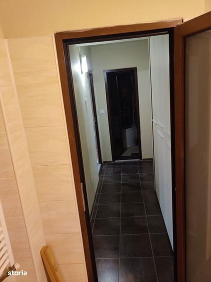 Apartament cu 3 camere decomandat în Exterior Vest