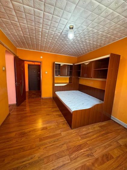 Garsonieră semidecomandată în Lotrului