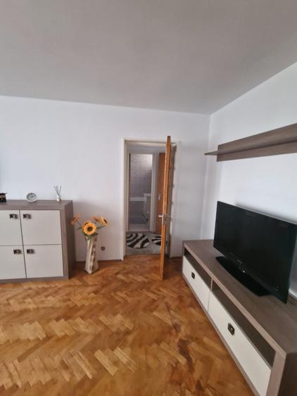 Apartament cu 3 camere în Dristor