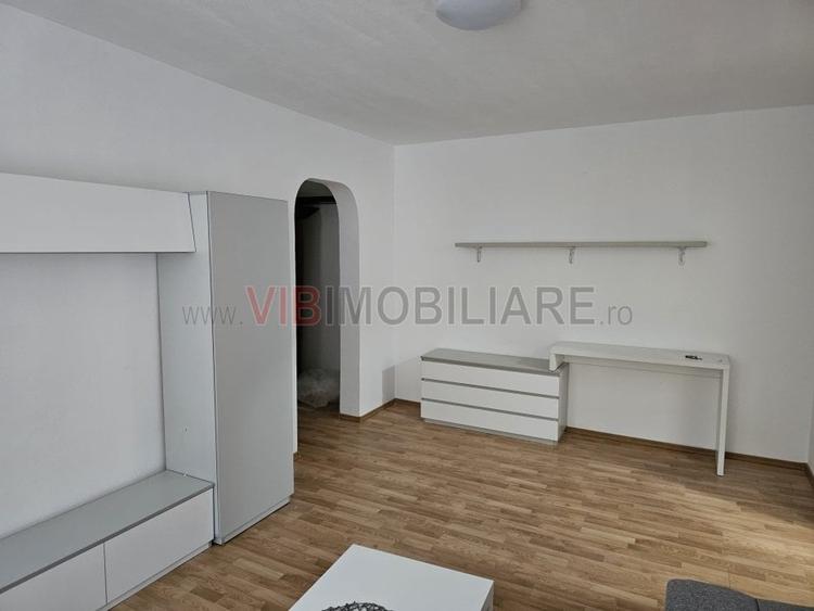 Apartament cu 2 camere semidecomandat în Balta Albă