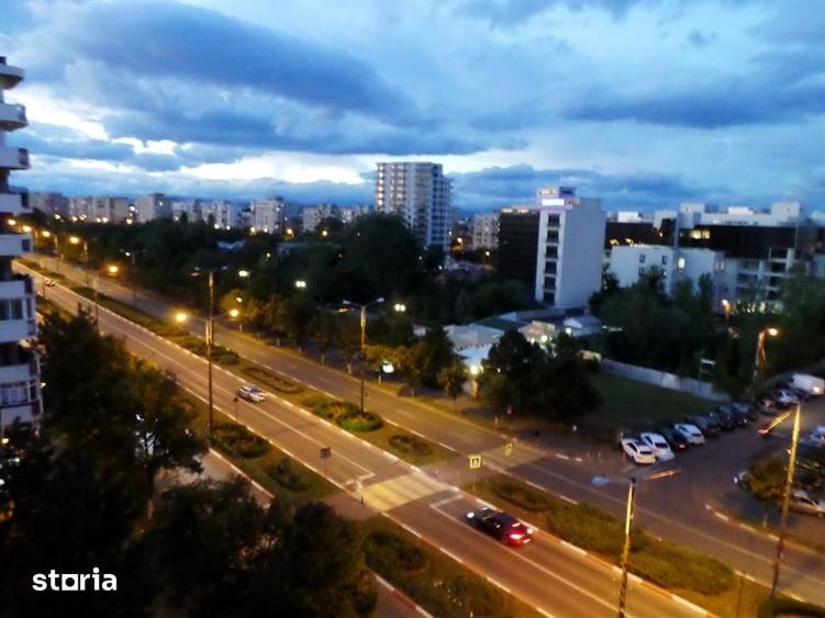 Apartament cu 3 camere decomandat în Republicii