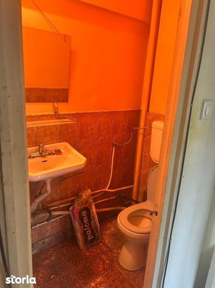Apartament cu 3 camere în Traian